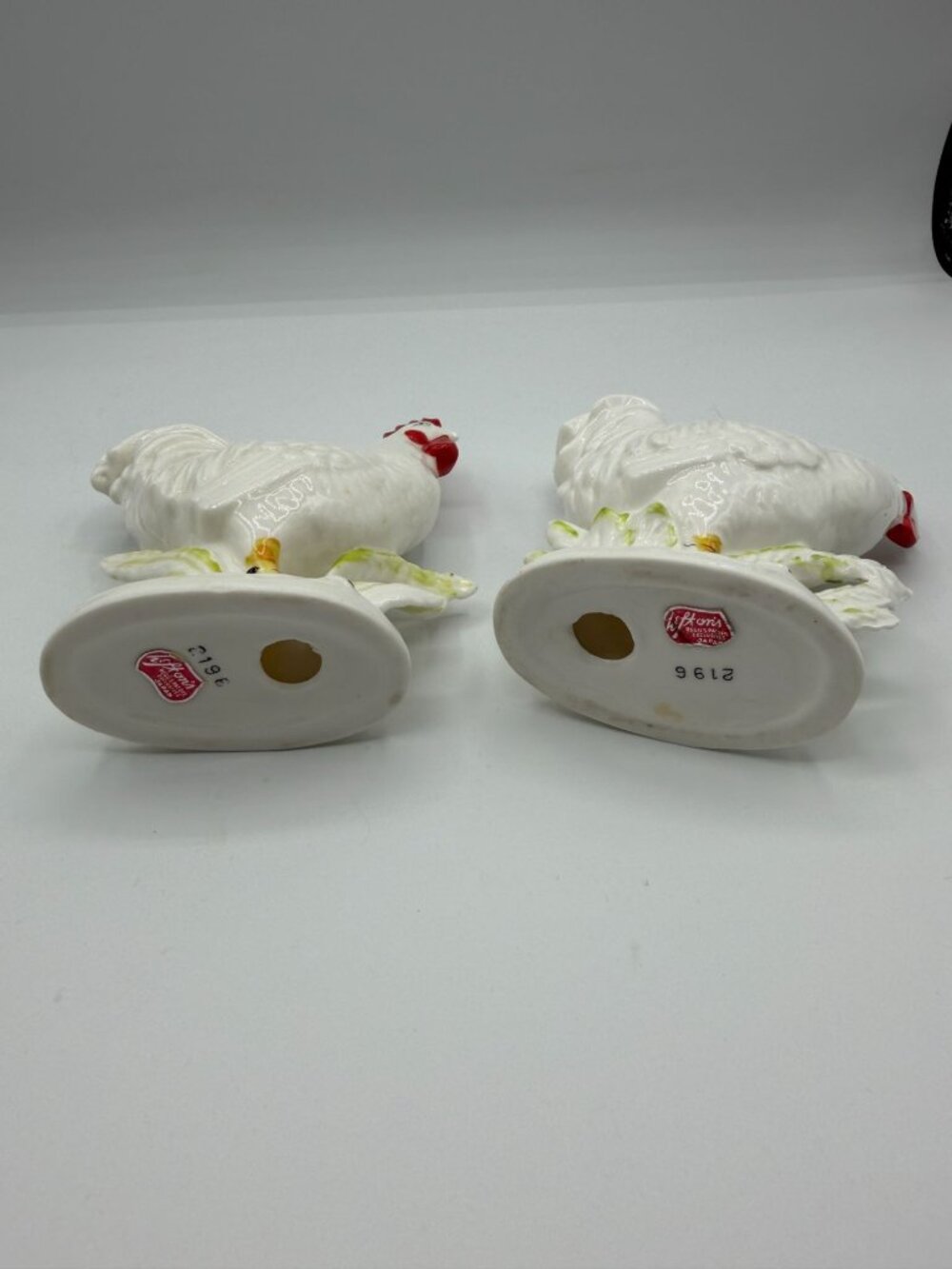 Lefton 2196 Set of 2 Vtg White Rooster Chickens Figurines Farmhouse Decor - Picture 8 of 9